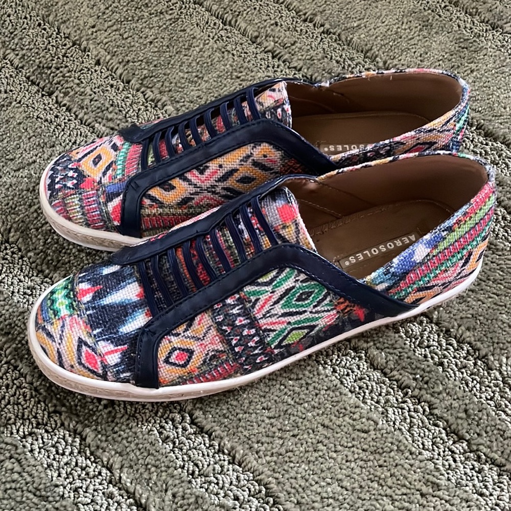 Cute sneakers! Worn once.